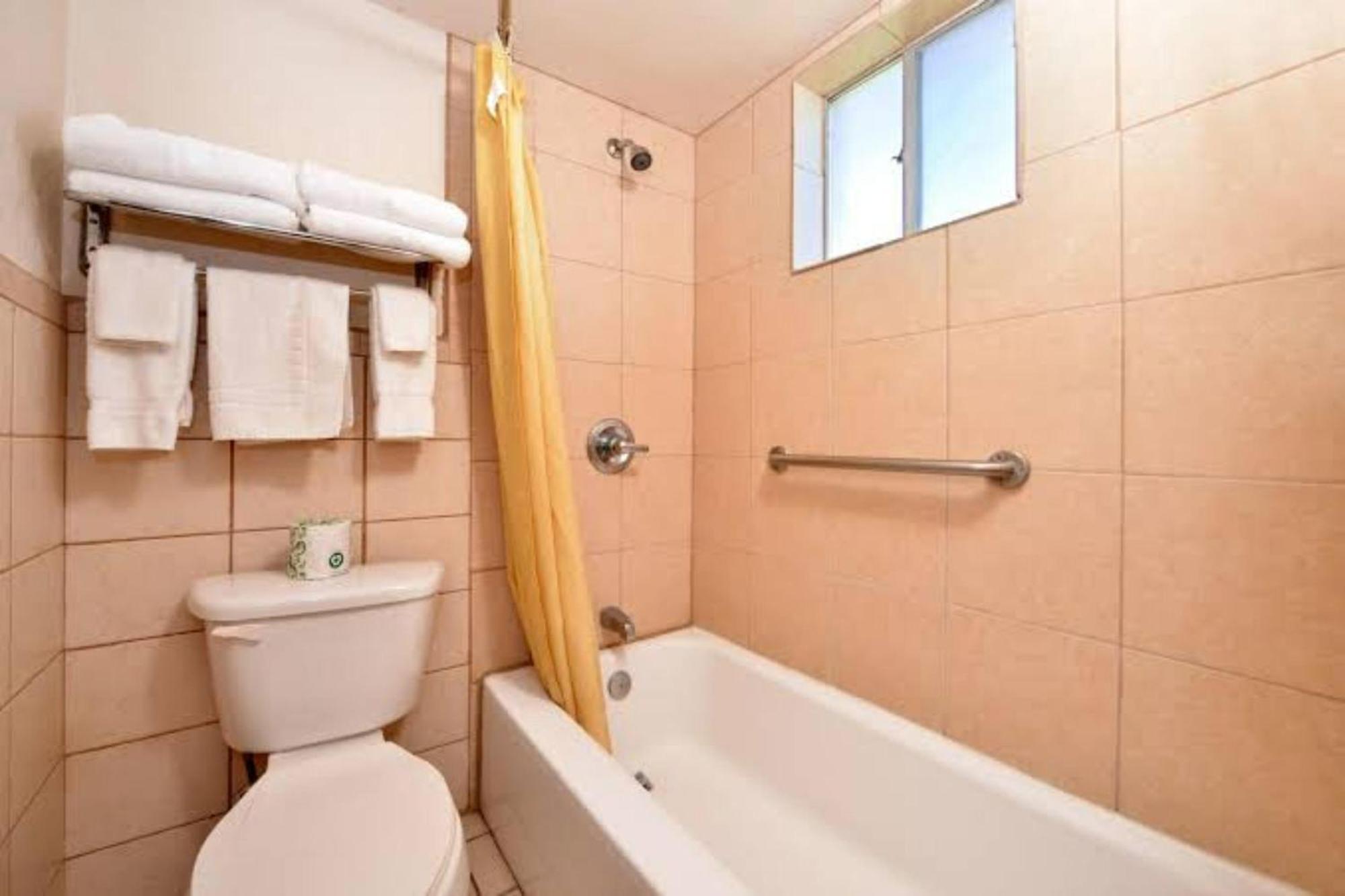 Route 66 Inn & Suites By Oyo Vega Tx Εξωτερικό φωτογραφία